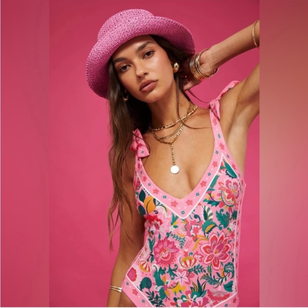 NWT BEACH RIOT Floral Tie Shoulder Akira One Piece swimsuit - Picture 6 of 12